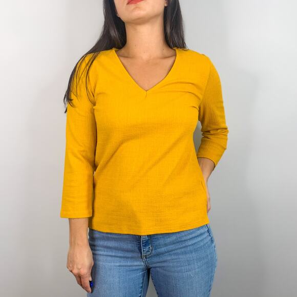 J. Crew Yellow Textured V-Neck Quarter Sleeve Tee - Picture 2 of 9